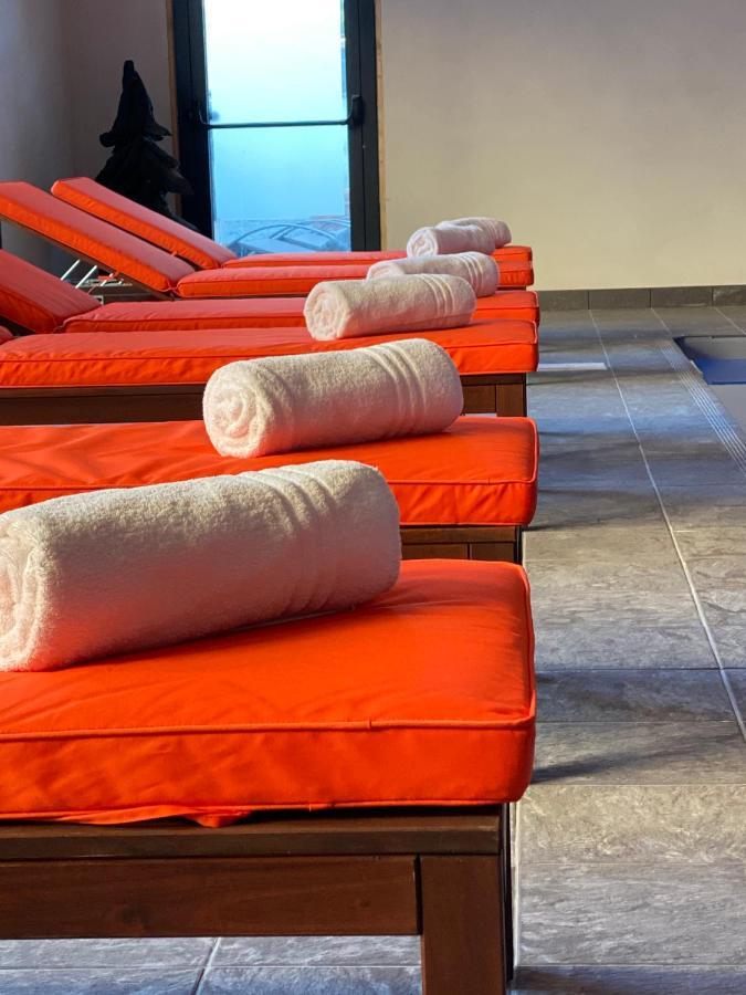 Hotel-Spa-Piscine Le Petit Castel Beuzeville-Honfleur ภายนอก รูปภาพ